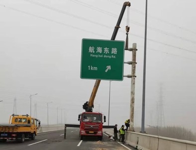 湖北湖北悬臂式交通标志杆
